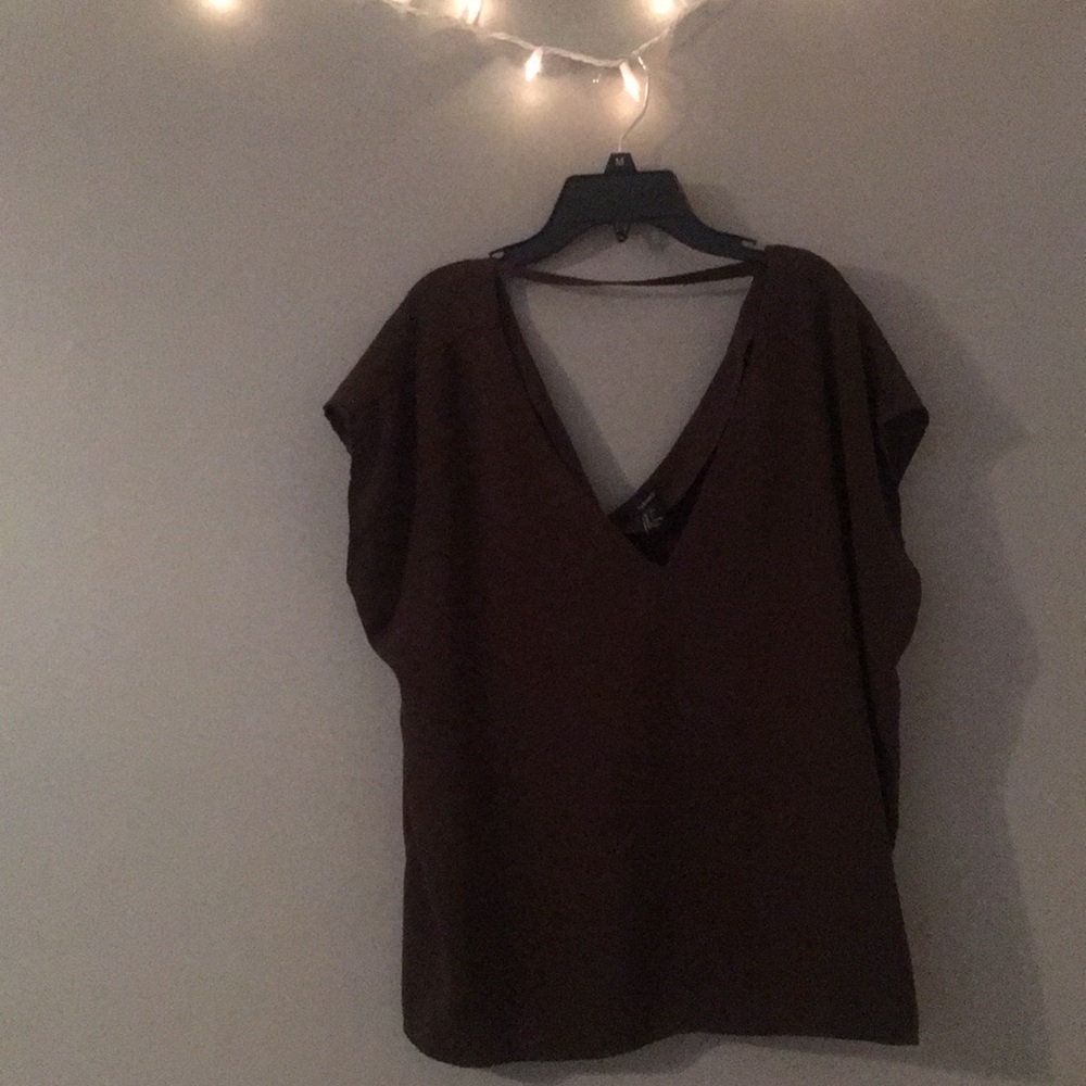 Deep V top